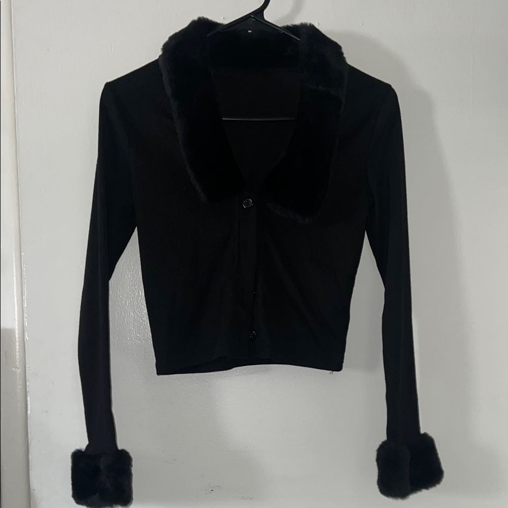 Black Faux Fur Trim Women's crop sweater